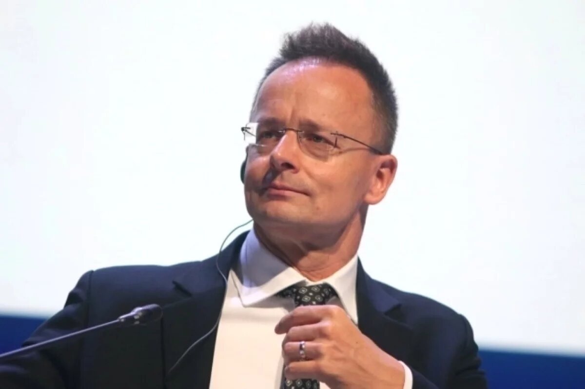    Сийярто: поставок нефти в Венгрию и Словакию по «Дружбе» не будет пять дней