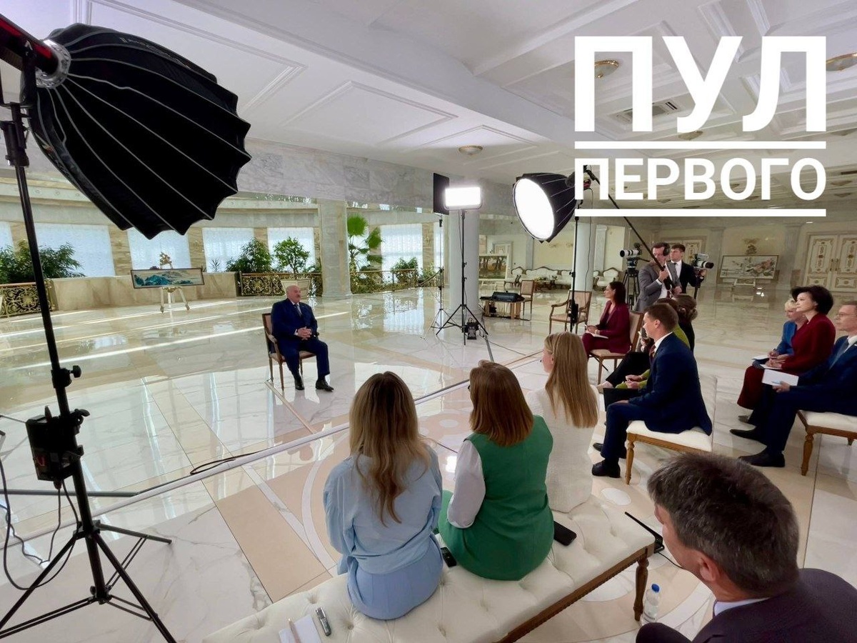    Лукашенко: Путин отказался нанести удар "Орешником" по Банковой улице, где расположен Офис Зеленского