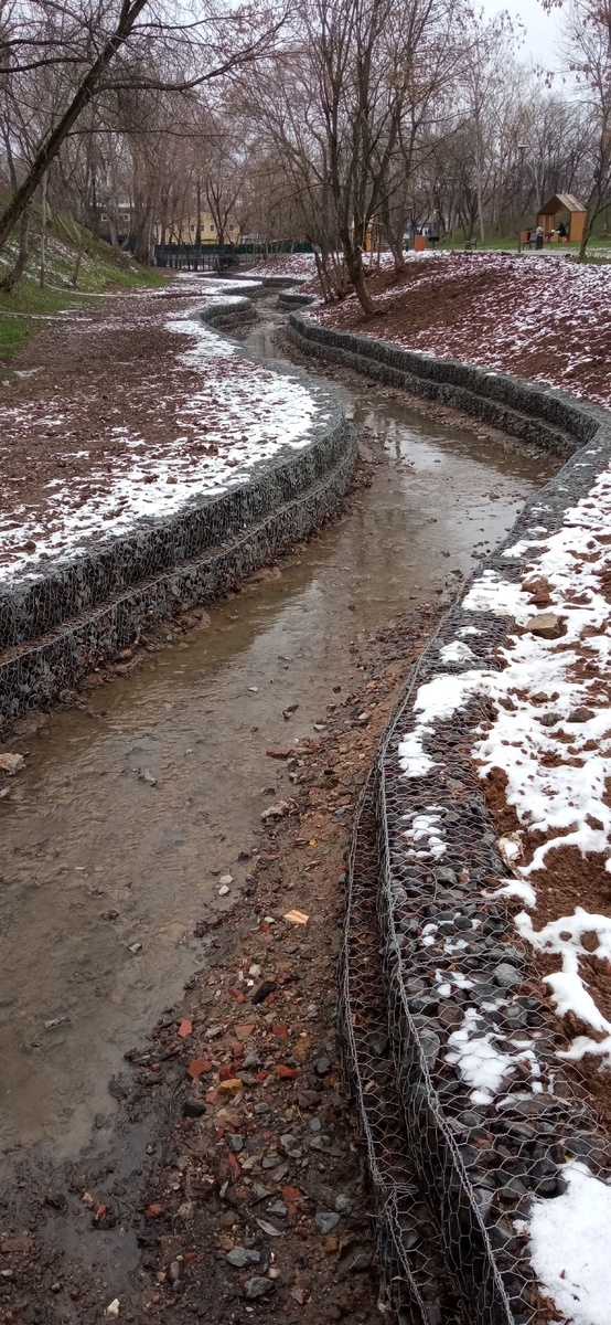 После устройства габионов, декабрь 2024