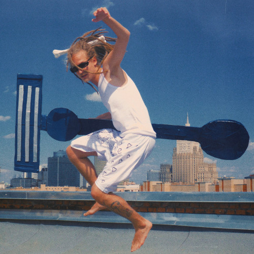     Сын Децла выпустил несерьезный, но стоящий сингл