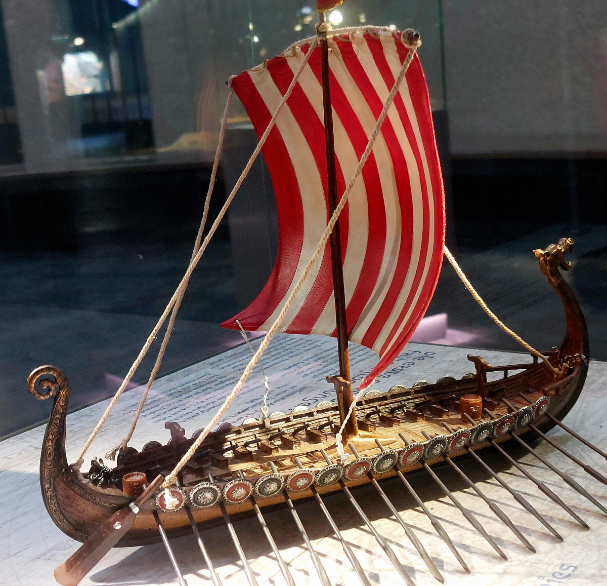 Хочется верить, что на таком транспорте не придётся плыть, если билетов не хватит)