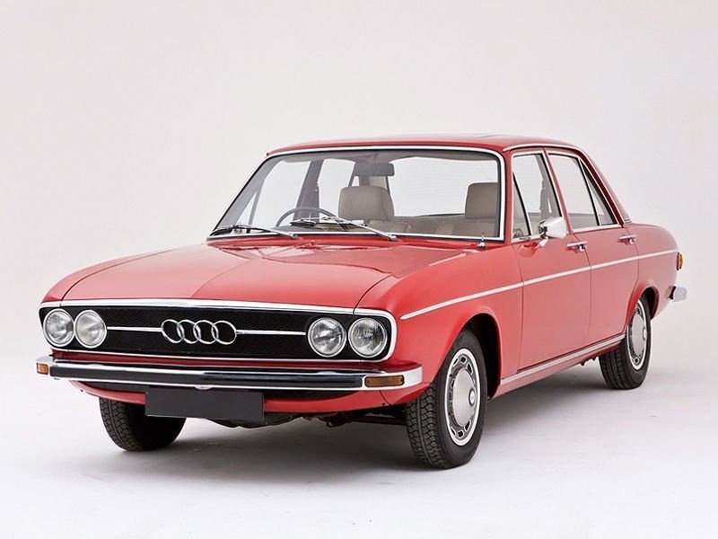 Audi 100 1 поколение (C1)