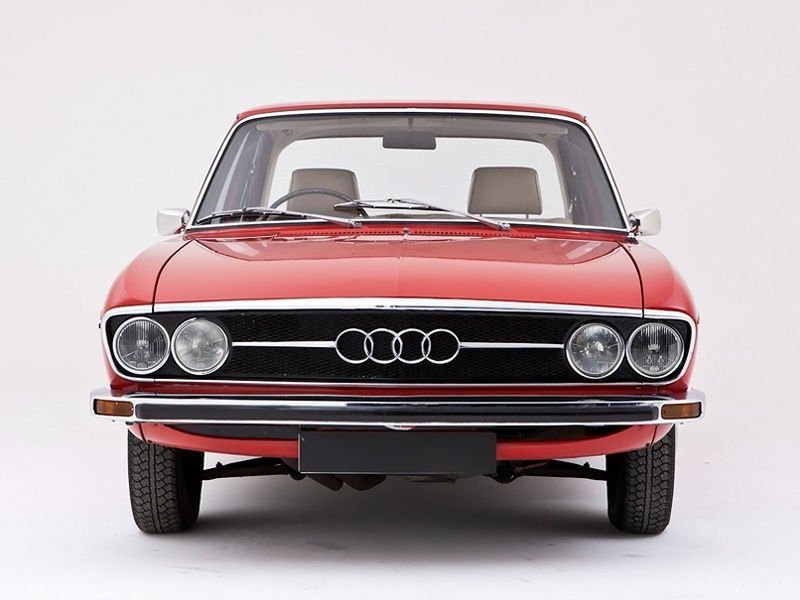 Audi 100 1 поколение (C1)