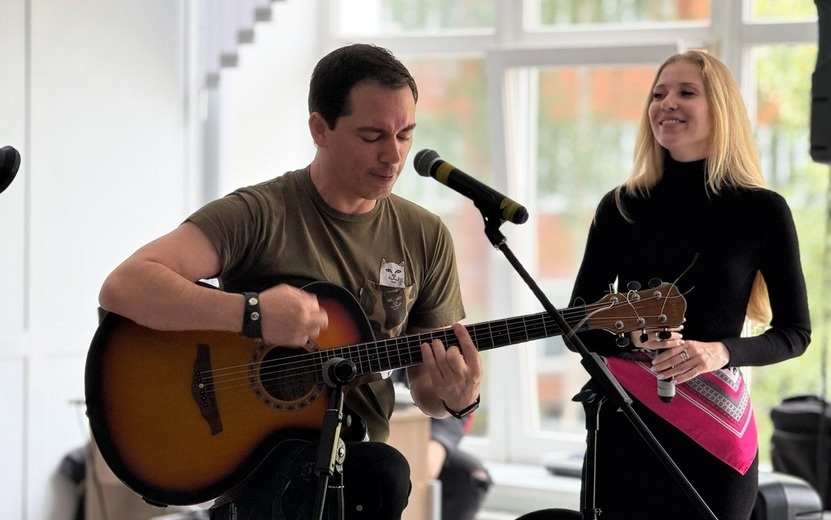  Родион Газманов в 1 РКБ. Фото: vk.com/1rkbur