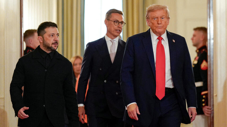     Лавров: Зеленский отверг мирные инициативы Трампа по решению конфликта REUTERS/Al Drago