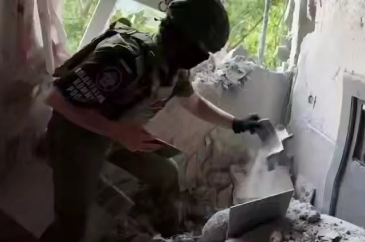    СК завел дело об убийстве после удара ВСУ по жилому району в Енакиево в ДНР