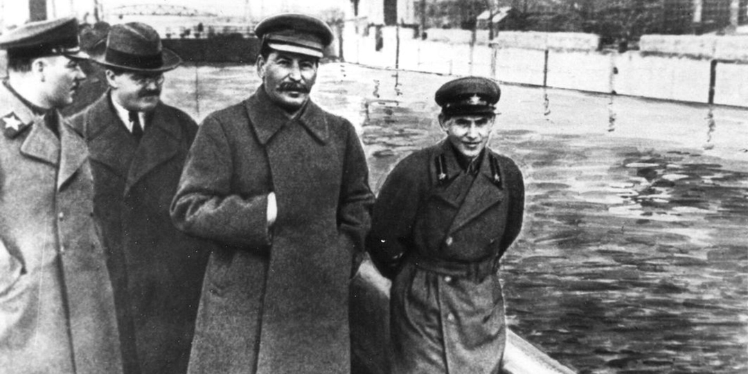 Ежов: палач или жертва? Мог ли он шантажировать Сталина?