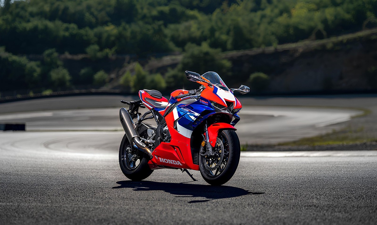    Самой популярной моделью лета стала Honda CBR