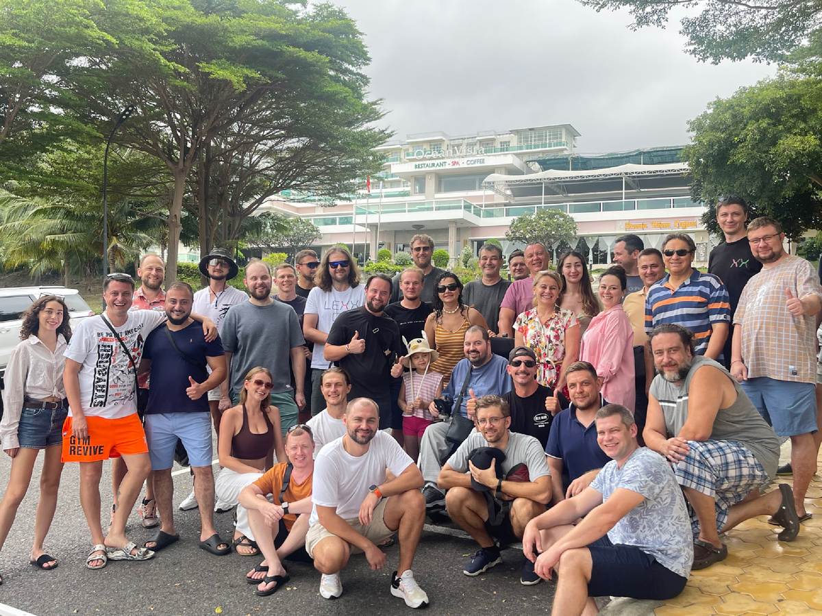 Фотография участников предыдущего кэмпа