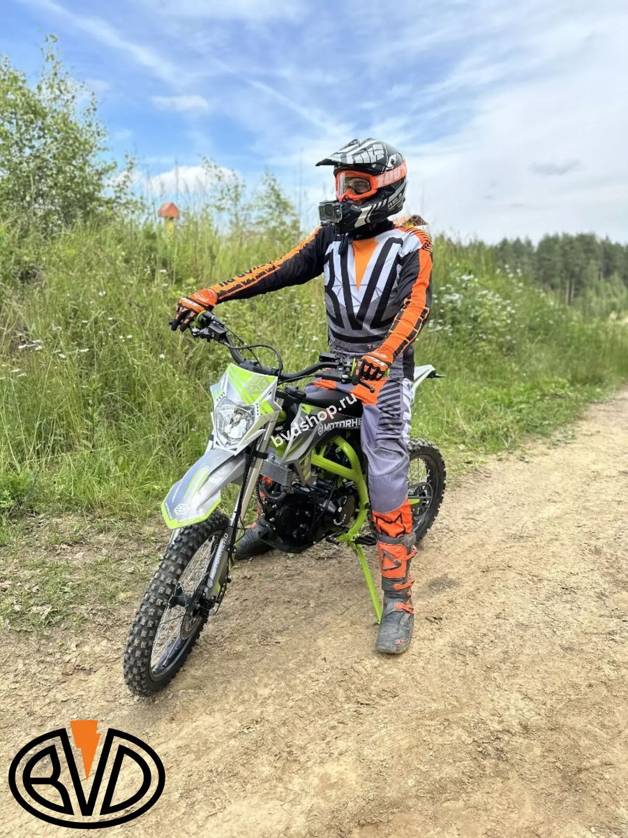 Мотоцикл отлично подойдет высоким райдерам