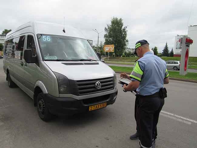 В КУТП «Оператор перевозок» уверяют, что времена, когда водители-нарушители чаще всего оправдывали себя тем, что из-за пробок выбились из графика, поэтому вынуждены превышать скорость и проезжать на запрещающий сигнал светофора, ушли в прошлое