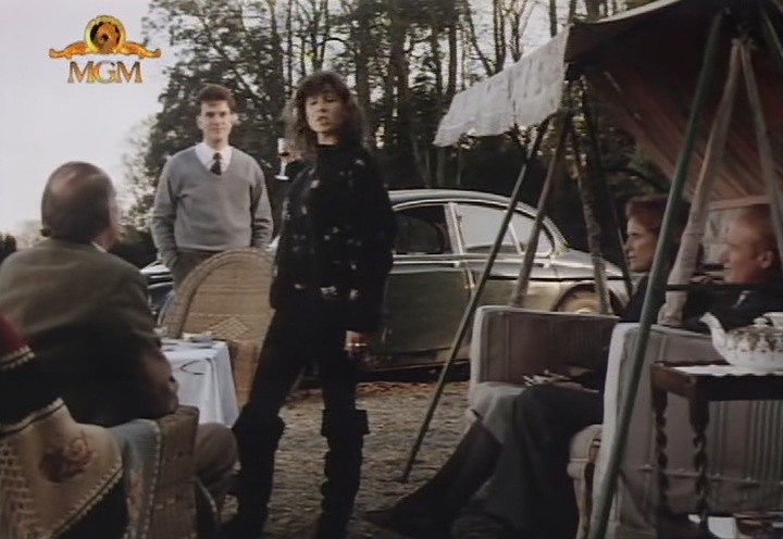 Кадр из фильма «Брильянтовые головы» (1989)