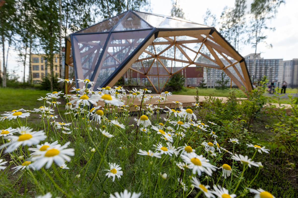 Йога-шатер в экорайоне «Юнтолово». Фото: «Главстрой Санкт-Петербург»