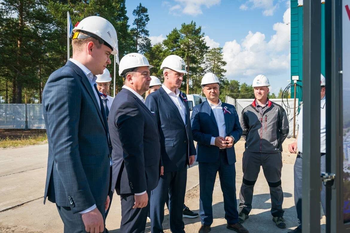    Губернатор ХМАО осмотрел строящиеся социальные объекты в Когалыме