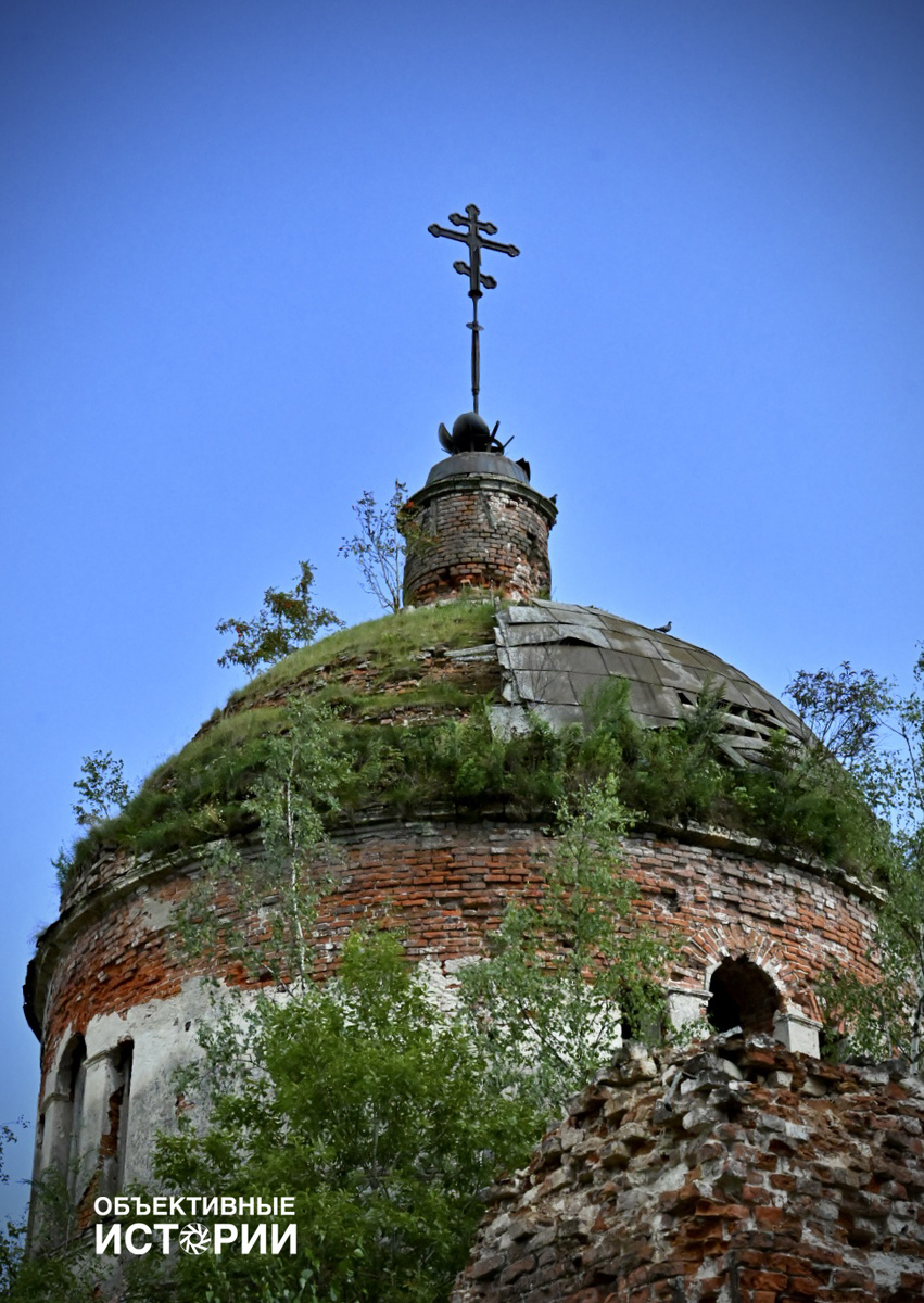 Церковь Казанской иконы Божией Матери в Дунино. Фото: Катя Рашкевич. Канал «Объективные истории». Копирование, использование без разрешения автора запрещено.