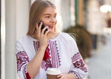    Опрос: на Украине растёт число граждан, разговаривающих в быту на украинском языке