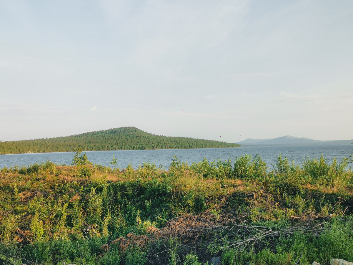 Имандра, вид из окна поезда