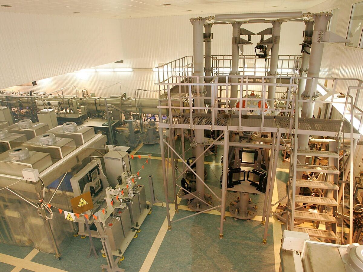    Комплекс "Пульсар" в "Российском федеральном ядерном центре"© РИА Новости . Сергей Субботин