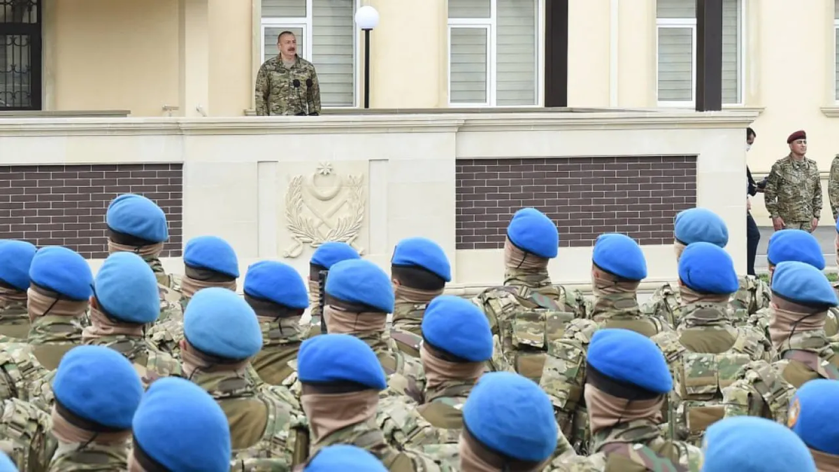 Алиев своей армией доволен. Фото: president.az