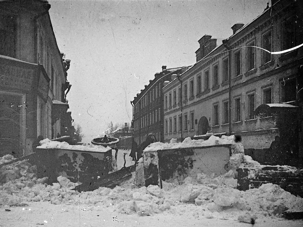 Большой Тишинский переулок. Баррикады. 1905 год. Источник: сайт http://pastvu.com