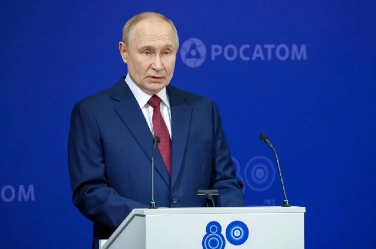    Путин удивился званию девушки, задавшей ему вопрос о важности Севморпути