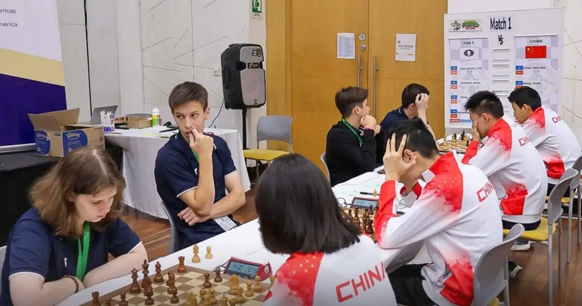 Фрагмент шахматного матча нашей юношеской сборной с командой Китая, которую наши юные гроссмейстеры разгромили со счётом 4:0!