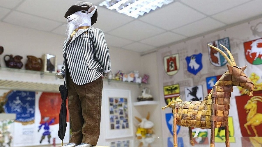 Экспонаты музея козла в Твери