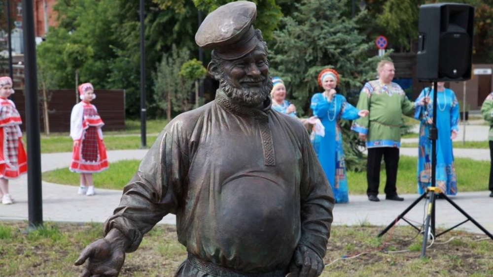 Рязанский косопуз, городская жанровая скульптура