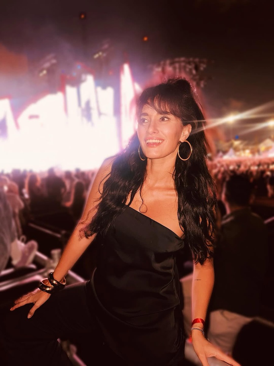 Фото из личного аккаунта инстаграм  Ханде Догандемир. 2025г.