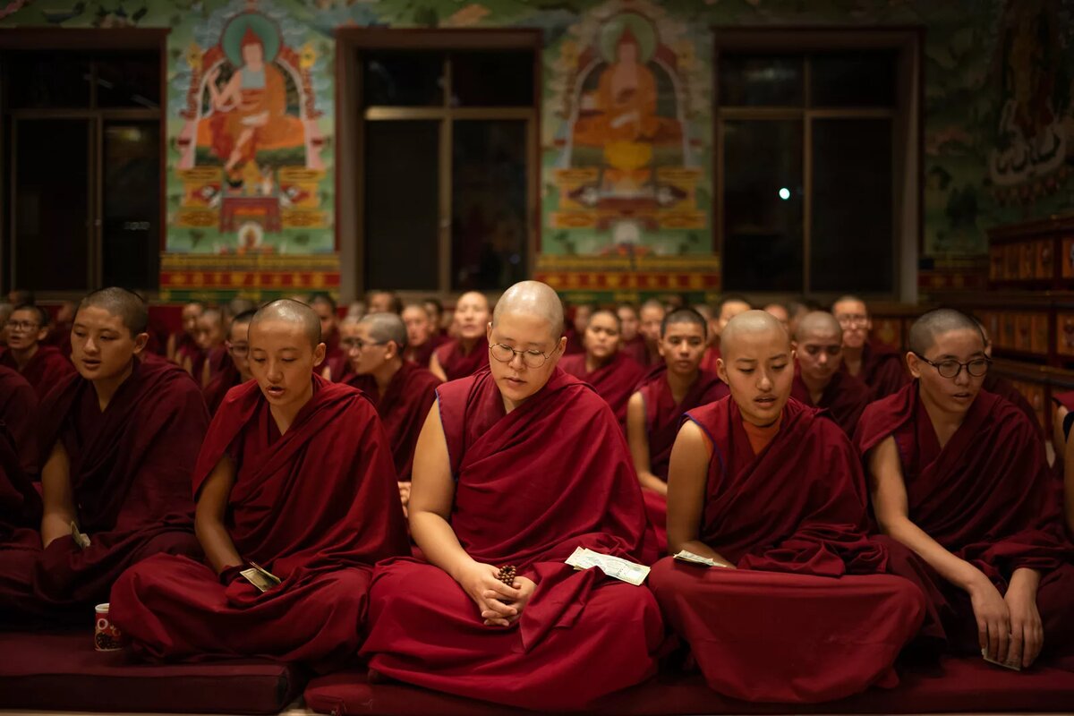 Фото https://tricycle.org/article/female-tibetan-buddhist-leaders/ 