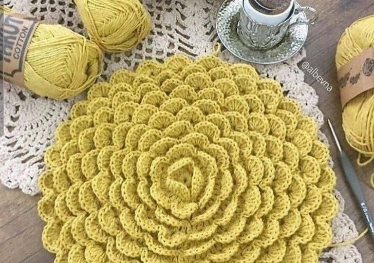 Бабушкин квадрат и другие идеи интерьерного вязания