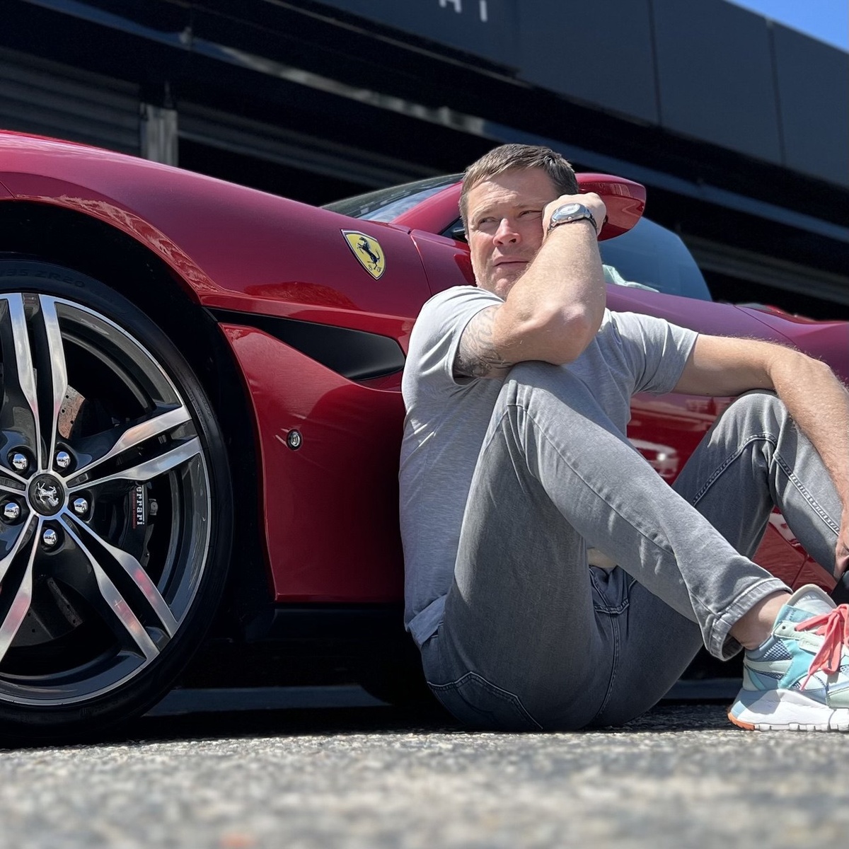 Работа риэлтором, как и любая другая работа, требует полной отдачи. Продать квартиру - легко!