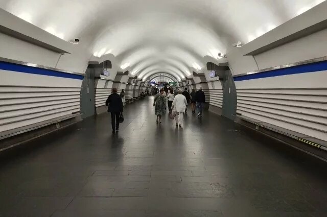    Как сотрудники метрополитена добираются домой после закрытия метро?