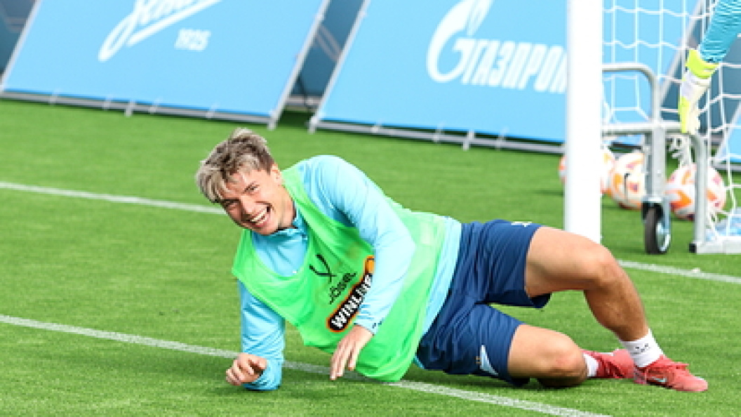    Андрей Мостовой с большой долей вероятности появится на в стартовом составе "Зенита" на матч с махачкалинским "Динамо" 23 августа.Maksim Konstantinov/Global Look Press