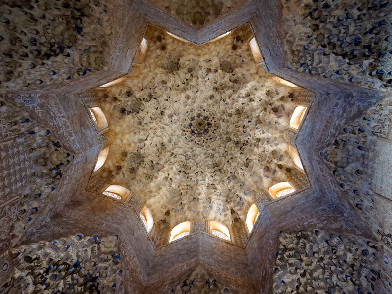 Зал Абенсеррахес, Дворец львов, Альгамбра, Гранада, 1354-1391 гг.