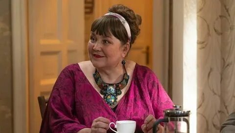 Романтические отношения украшают женщину.