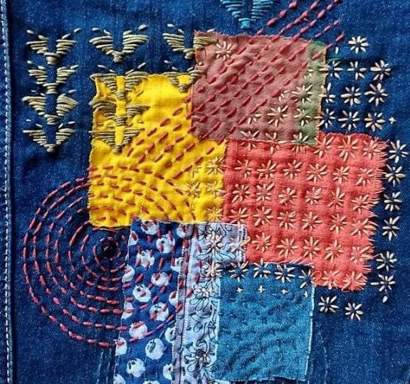 ♻️ Экологичная мода и починка как стиль: когда штопка превращается в тренд.