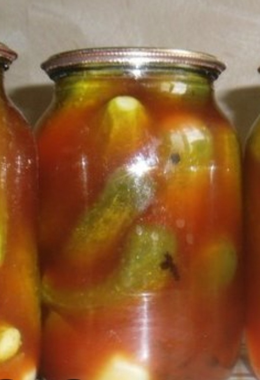 Огурцы в томате