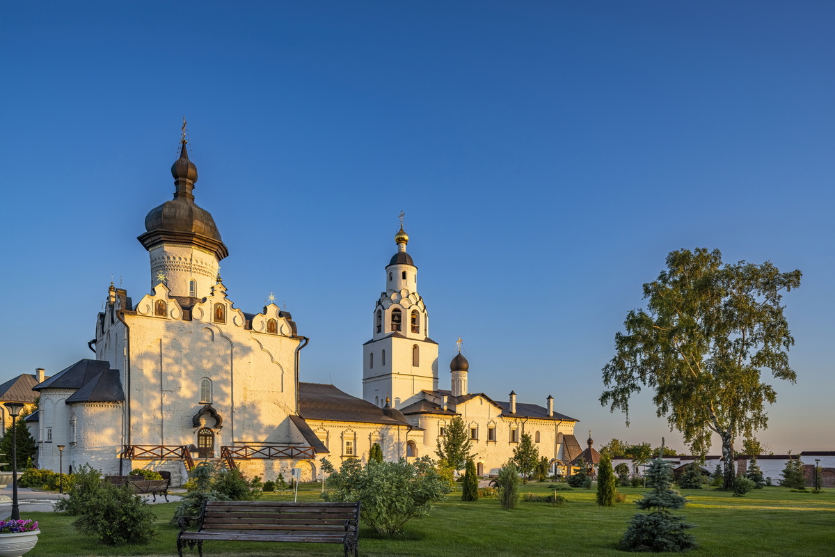 Успенский собор. Фото Андрей Белимов-Гущин. Июль 2025 г.