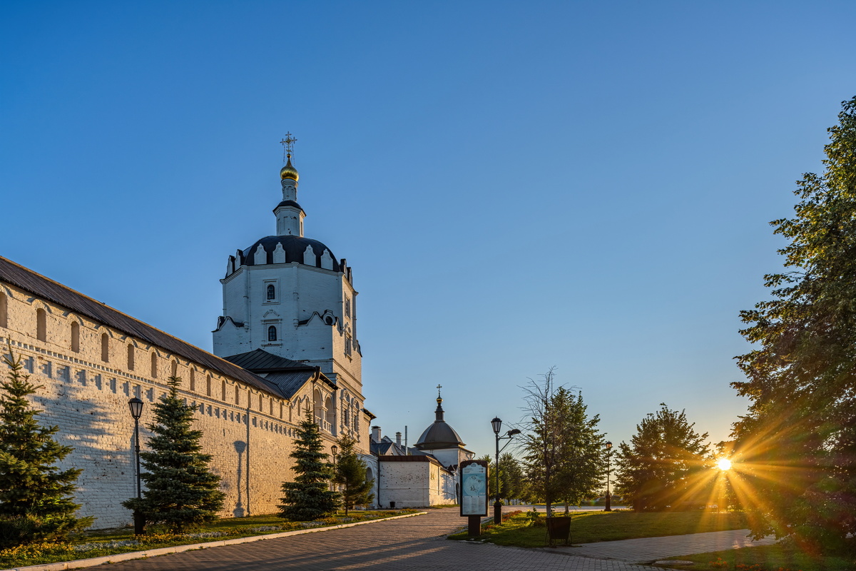 Свияжский Богородице-Успенский мужской монастырь. Фото Андрей Белимов-Гущин. Июль 2025 