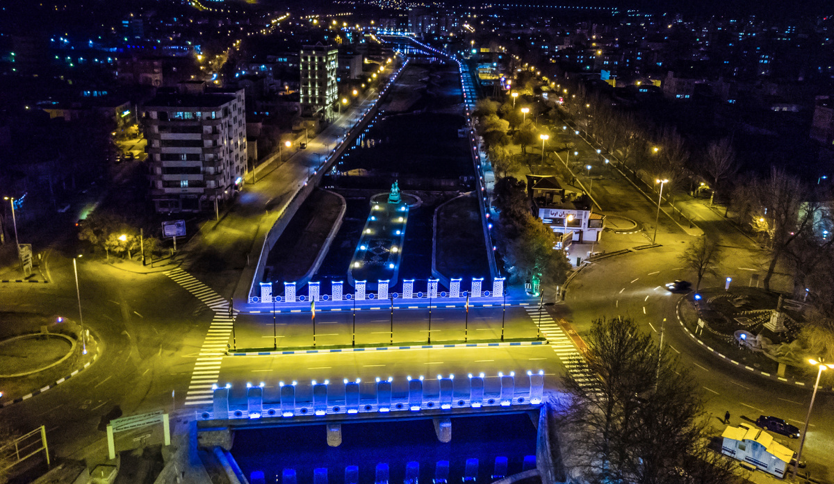 Виды на город. (2 фото)