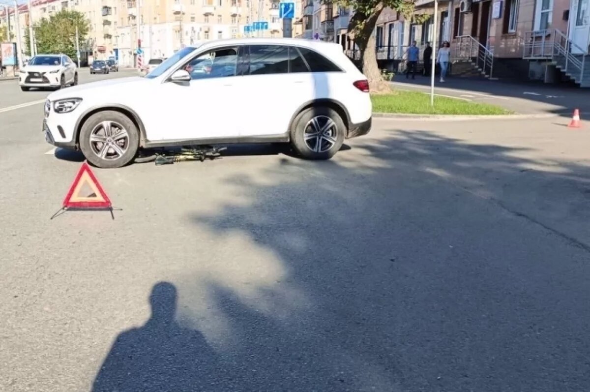    В Кургане водитель Mercedes сбил велосипедиста-подростка на улице Мяготина
