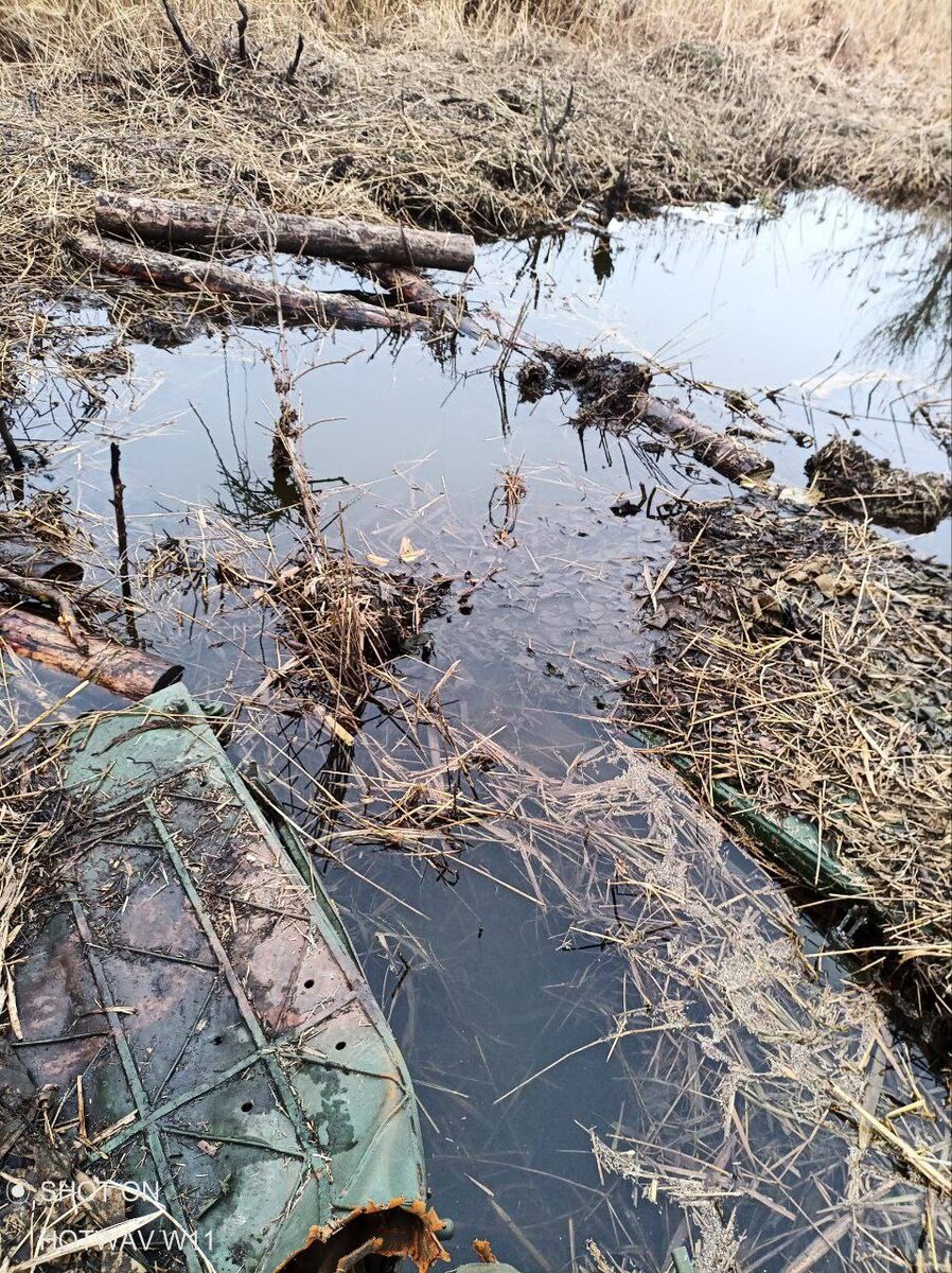 Река Жереббец, через которую переправлялись наши ребята. Очень глубокая.