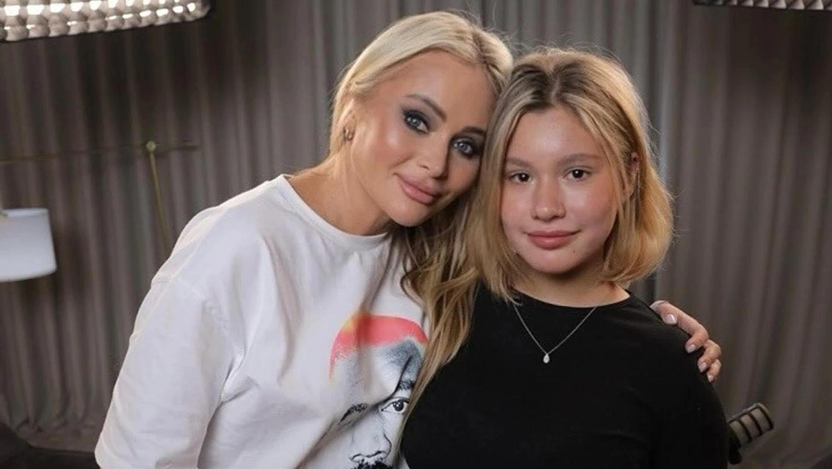    Дана Борисова с дочерью Полиной. Фото: Инстаграм* @danaborisova_official