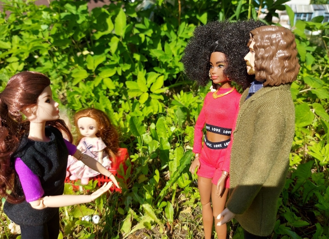 Новая встреча Карлы и Золы. Фото автора канала.