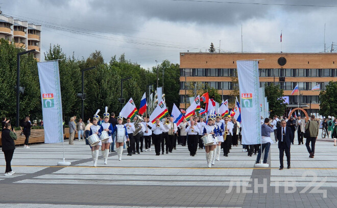    © ЛенТВ24