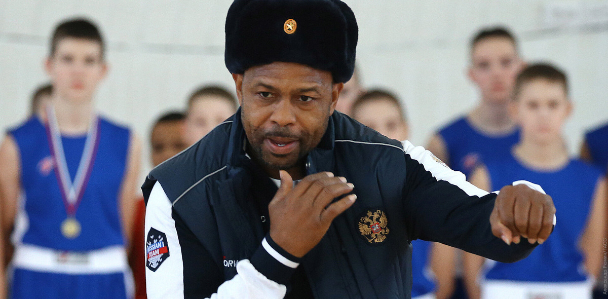 Рой Джонс младший