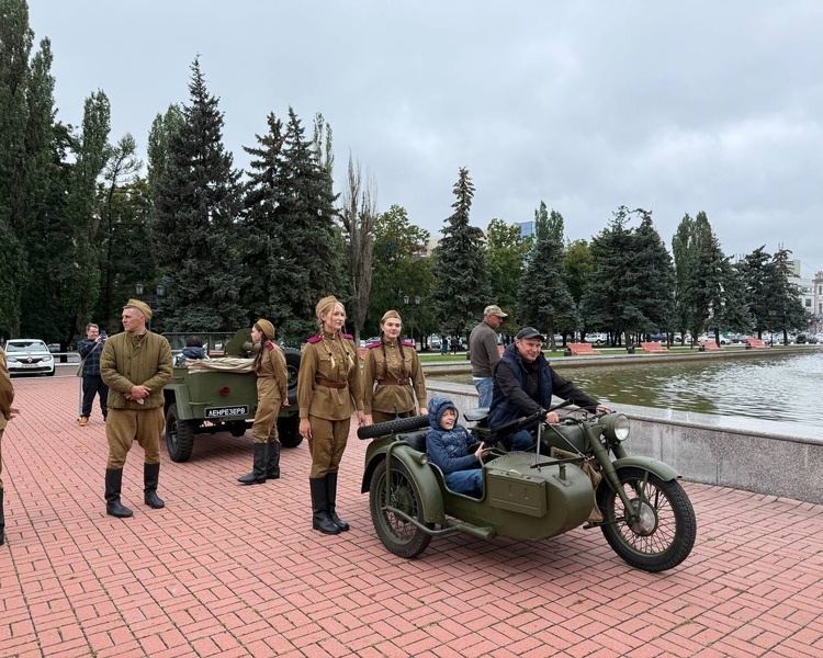     В Курске открыли выставку военной техники времен Великой Отечественной войны