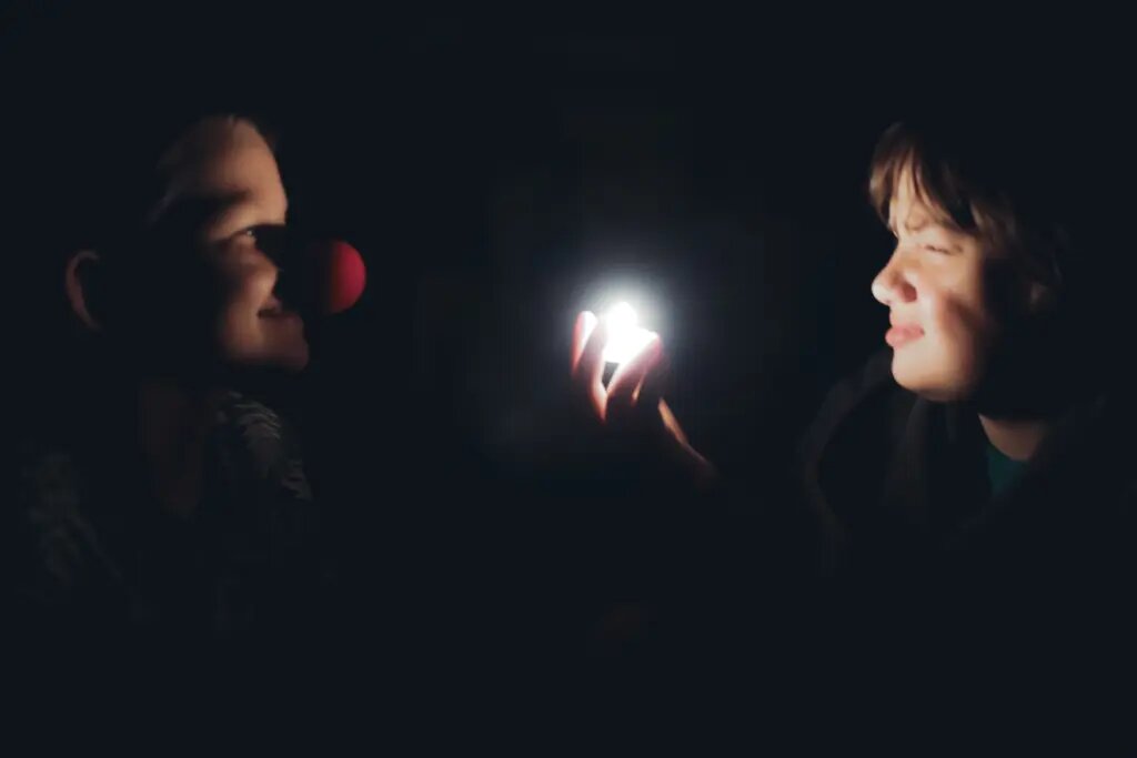 Во время вечерней «свечки» ребята могут поделиться впечатлениями о прошедшем дне