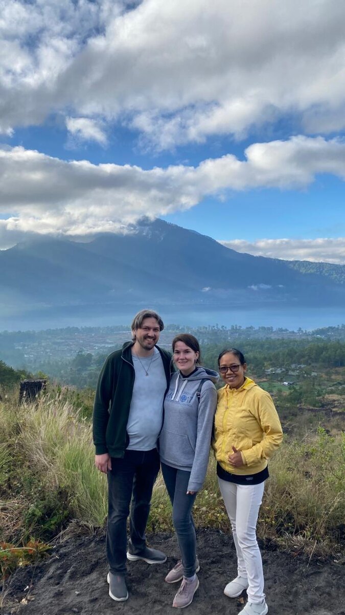 Мы с Сустер после спуска с Батура